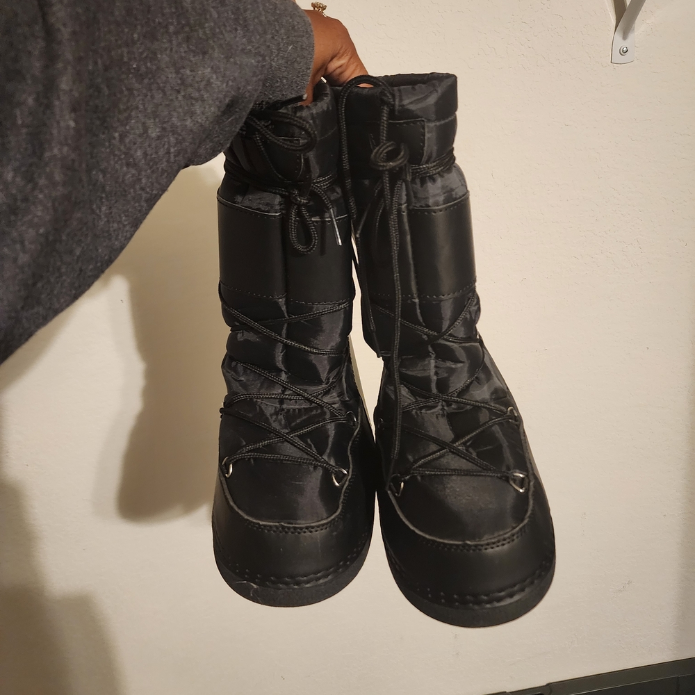 Fashion Nova Black Winter & Rain Boots